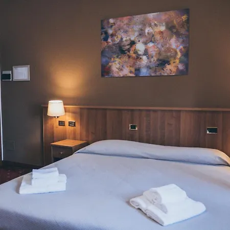 Villanova Hotel *
